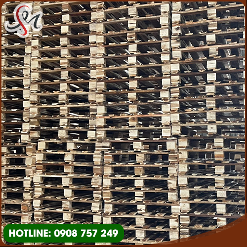 Pallet gỗ